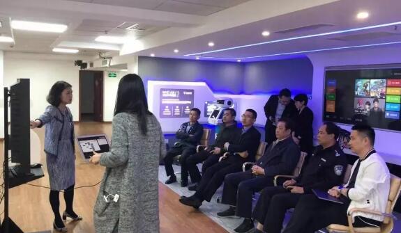 “熊貓師傅”走進深圳保安協會